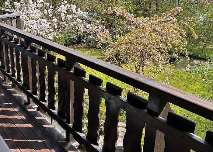 Mit Blick Auf Garten شقة