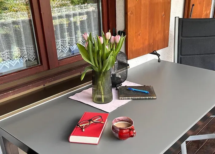 Mit Blick Auf Garten Kinsau